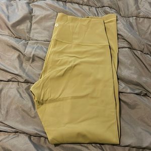 Lululemon Wunder under